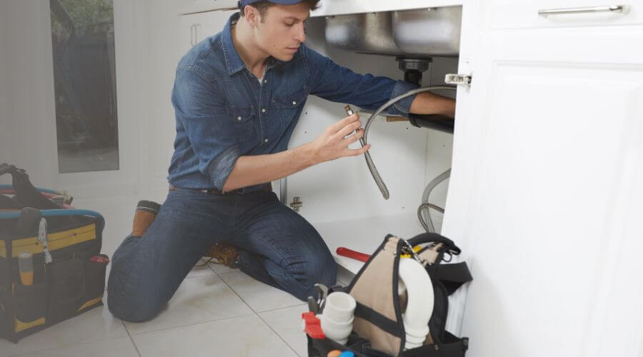 Expert burst pipe repair services in San Sebastian, PR
